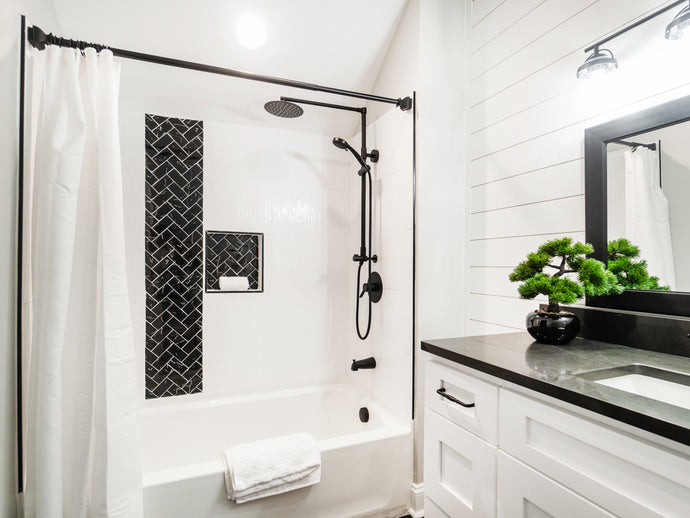 Rental-Friendly Bathroom Makeover: Enhance Comfort and Style Easily with These Five Tips in Any Apartment